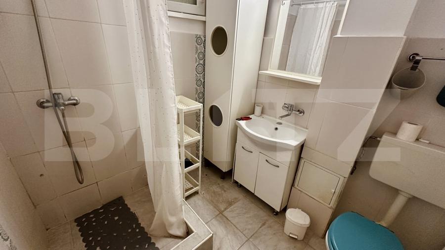 Apartament cu 2 camere semidecomandat, mobilat în Ultracentral