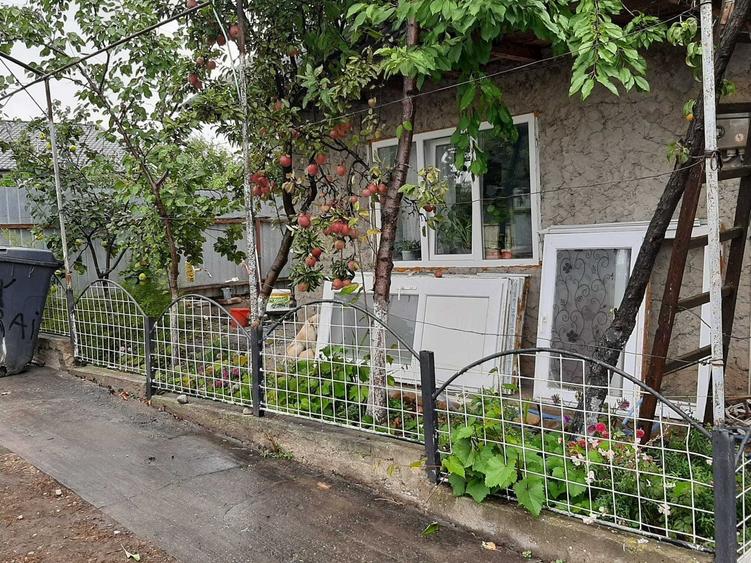 Casă cu 3 camere în Central