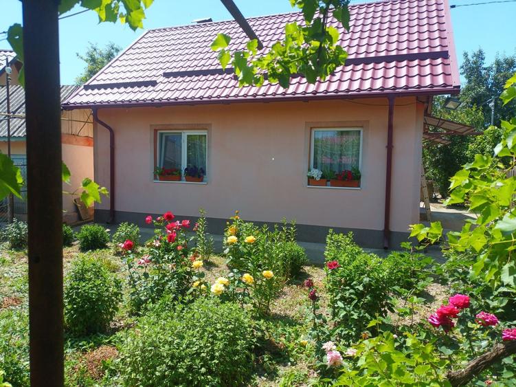 Casă cu 4 camere în Verșeni