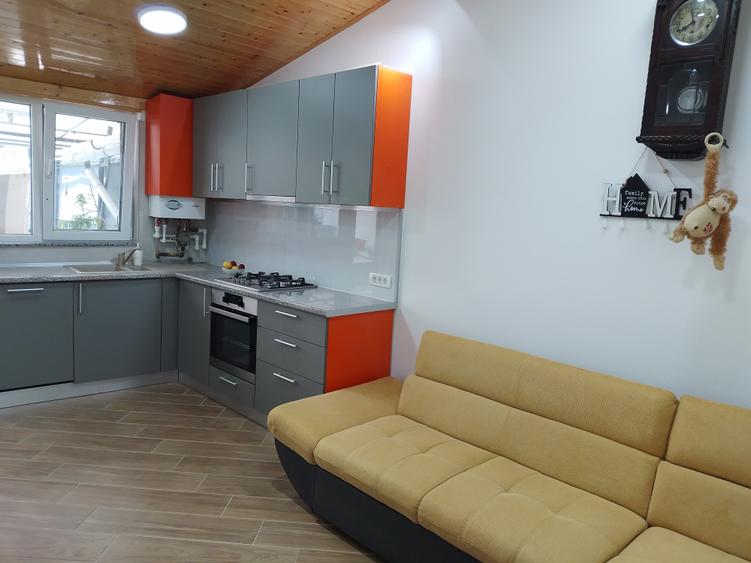 Casă individuală cu 6 camere cu Canalizare în Iancului
