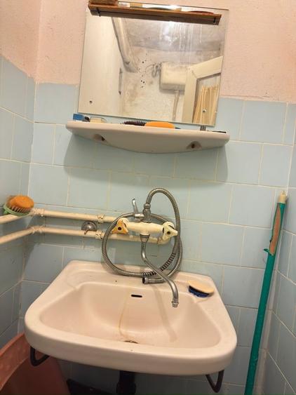 Garsonieră semidecomandată în Vest
