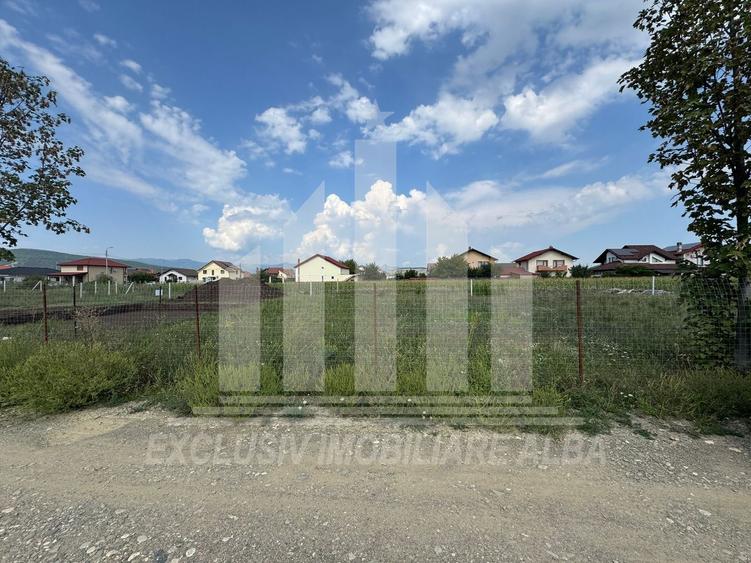 Teren Construcții intravilan de 510 mp, în Micești