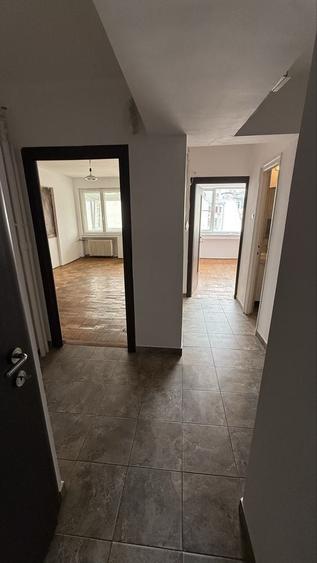 Apartament cu 3 camere decomandat în Cișmigiu