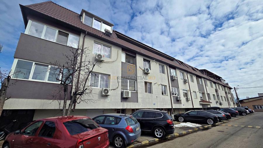 Apartament cu 3 camere decomandat, mobilat în Apărătorii Patriei