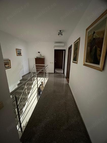 Casă cu 5 camere în Lazu