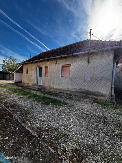 Casă cu 3 camere în Central