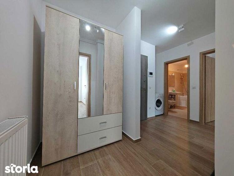 Apartament cu 2 camere decomandat, mobilat în Tractorul