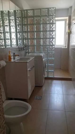 Apartament cu 2 camere decomandat, mobilat în Unirii