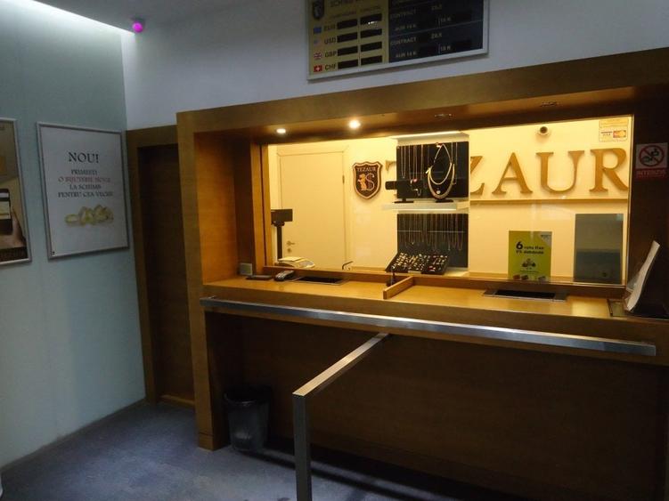 Spațiu comercial, de 19 mp, în Tei