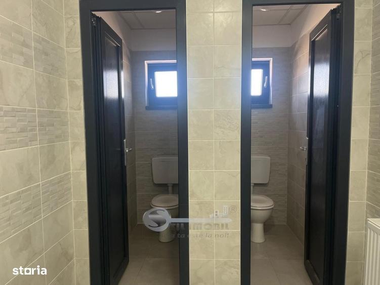 Spațiu comercial, de 160 mp, în Uricani
