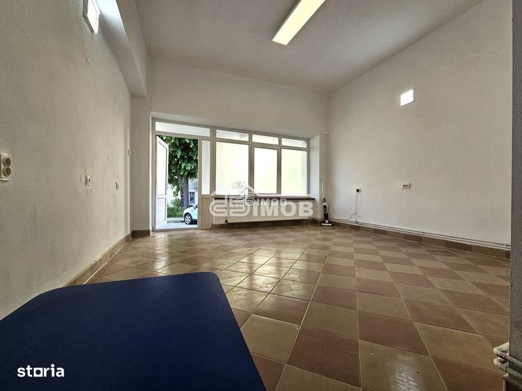 Spațiu comercial, de 33 mp, în Micro 4
