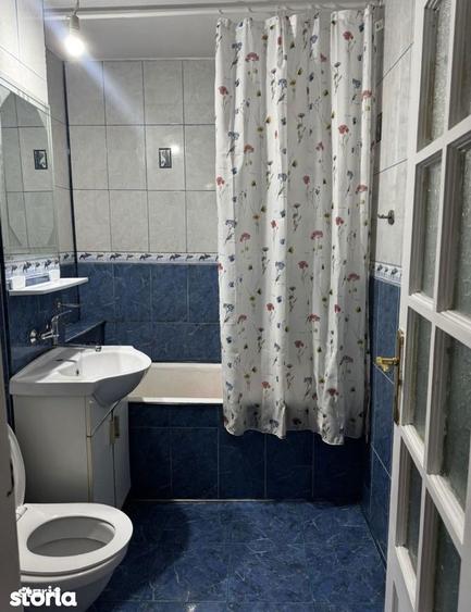 Apartament cu 3 camere decomandat în Calea București