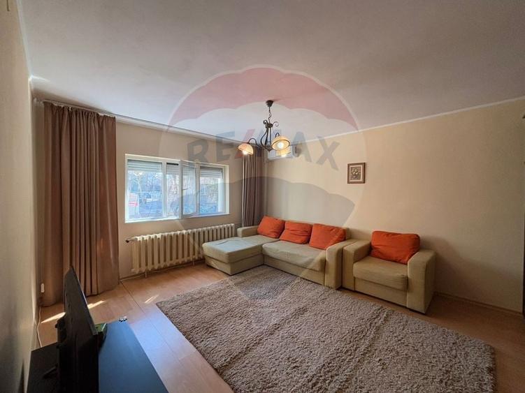 Apartament cu 2 camere decomandat, mobilat în Vitan Mall