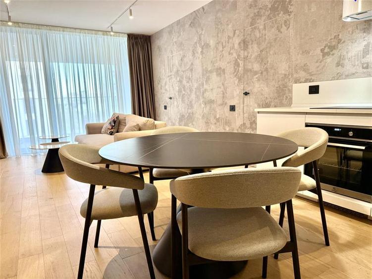 Apartament cu 2 camere decomandat, mobilat în Cotroceni
