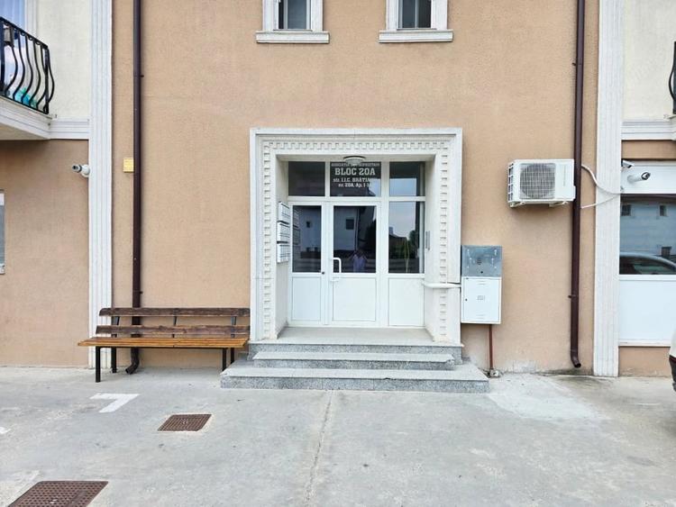 Apartament cu 3 camere semidecomandat în Ultracentral