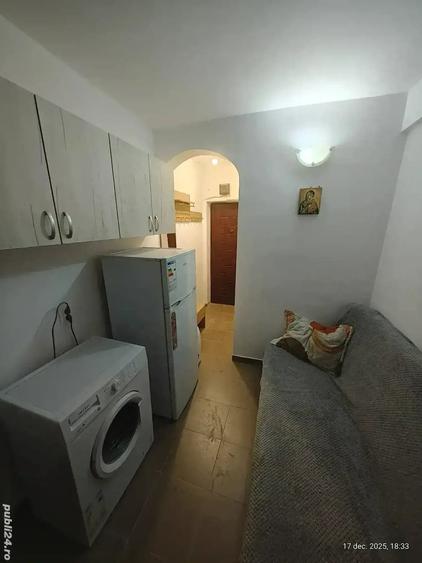 Garsonieră decomandată în Central