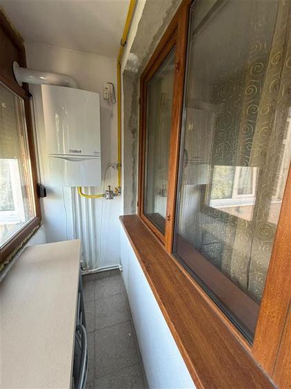 Apartament cu 3 camere decomandat, mobilat în Sud