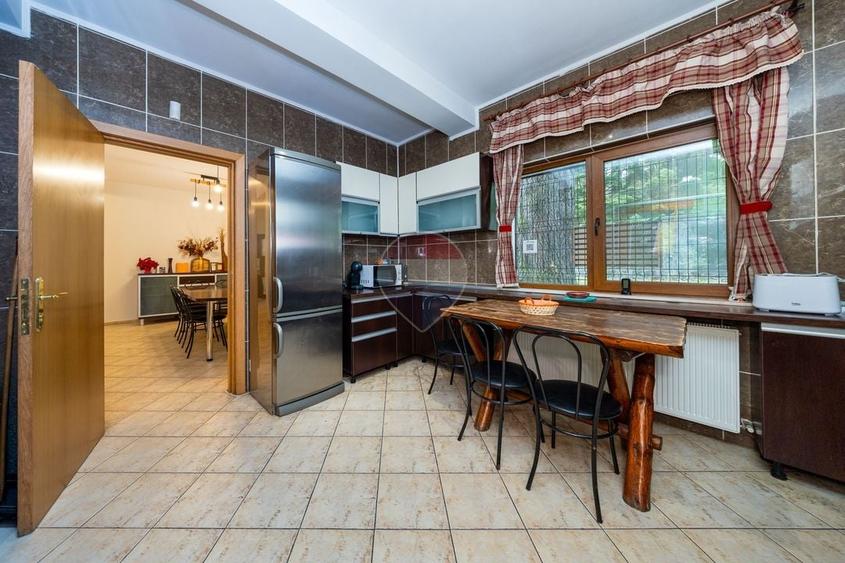 Casă individuală cu 5 camere cu Teren 745 Mp în Cioplea