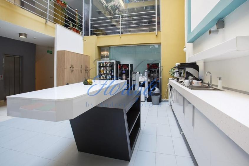 Spațiu comercial tip insula de inchiriat în zona Centrala - 1