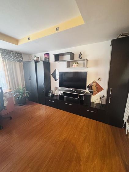 Casă cu Teren 50 Mp în Central