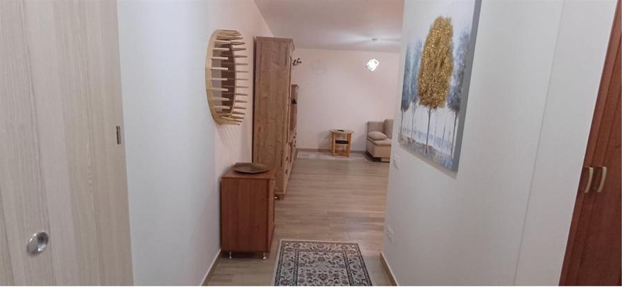 Apartament cu 2 camere decomandat, mobilat în Răcădău