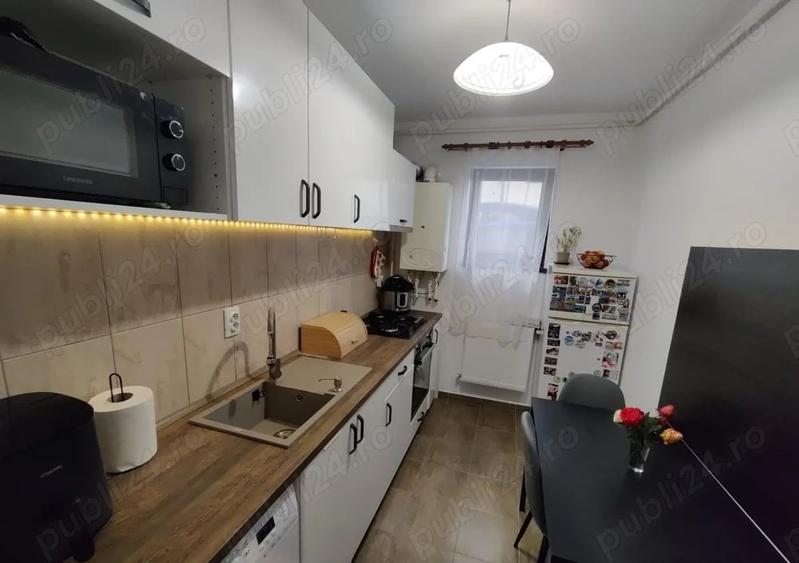 Apartament cu 2 camere decomandat, mobilat în Berceni