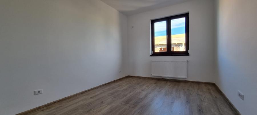 Casă cu 4 camere cu Canalizare în Prelungirea Ghencea