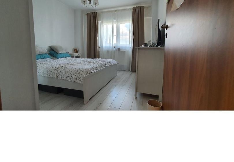 Apartament cu 3 camere, mobilat în Vitan
