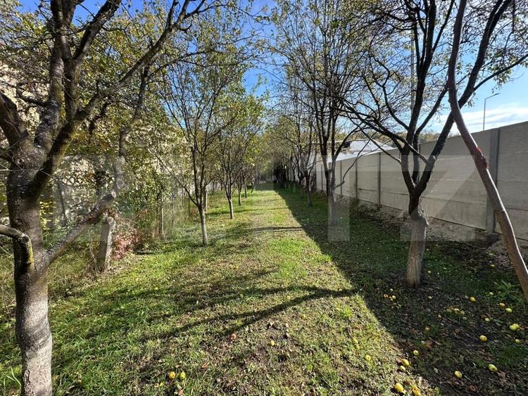 Casă cu 5 camere cu Canalizare în Central