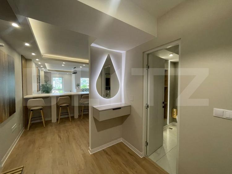 Apartament cu 2 camere semidecomandat, mobilat în Dâmbul Rotund