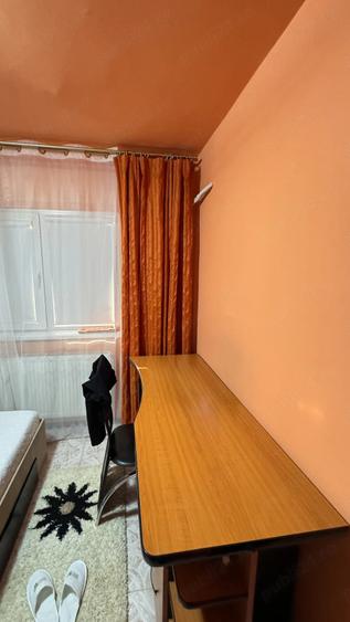 Apartament cu 3 camere decomandat în Rahova