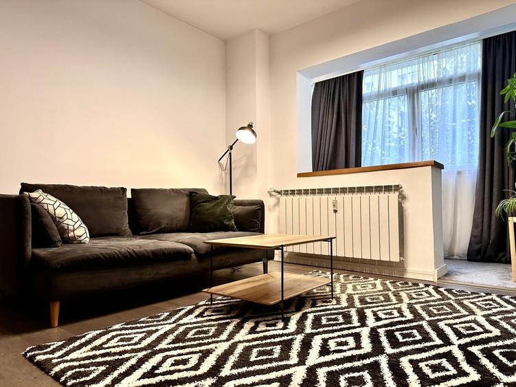 Apartament cu 3 camere decomandat, mobilat în Turda