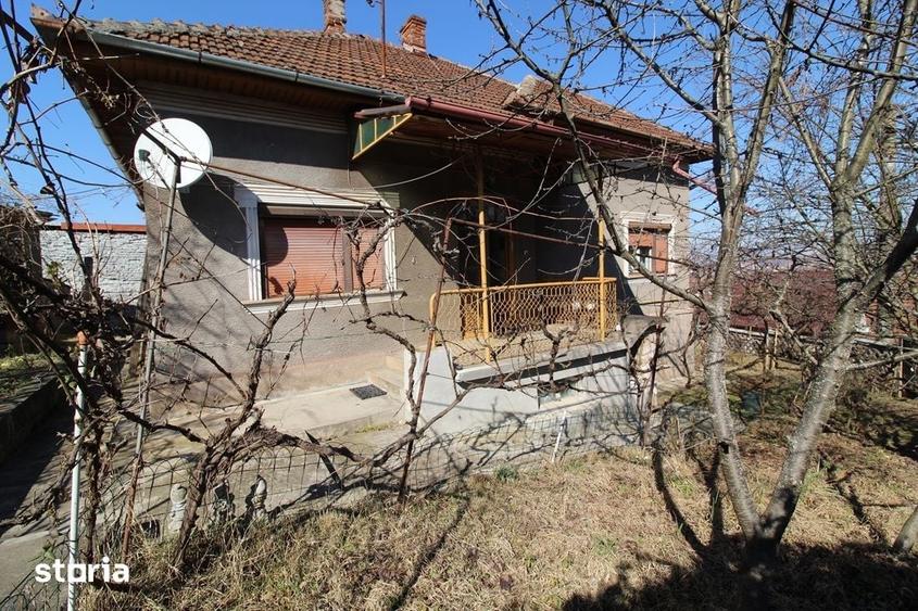 Casă cu 4 camere cu Teren 436 Mp în Hunedoara