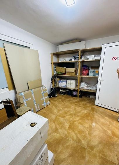 Spațiu comercial, de 62 mp, în Podu Roș