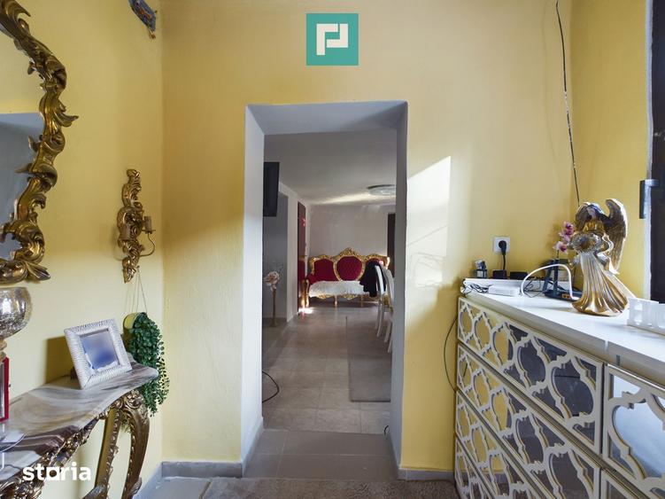 Casă cu 3 camere cu Teren 1065 Mp în Central