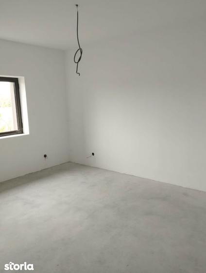 SE VINDE CASA IN CALUGARENI 5 camere, teren 600mp - 16