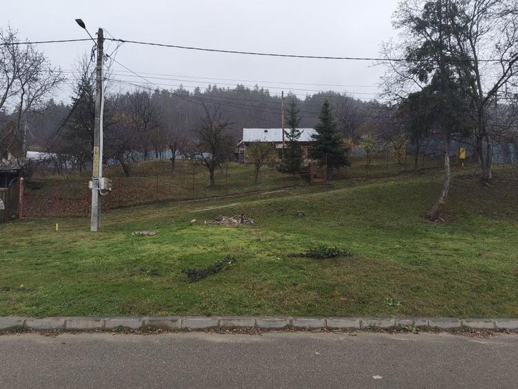 Vand teren 1500mp cu casa centru Targu Ocna - 2