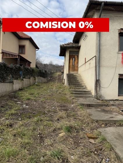 Casă individuală cu 6 camere cu Canalizare în Iris