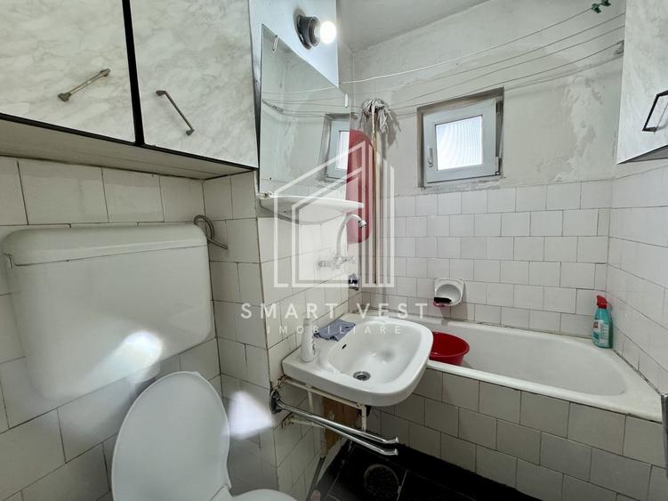 Apartament cu 2 camere semidecomandat, mobilat în Botizului