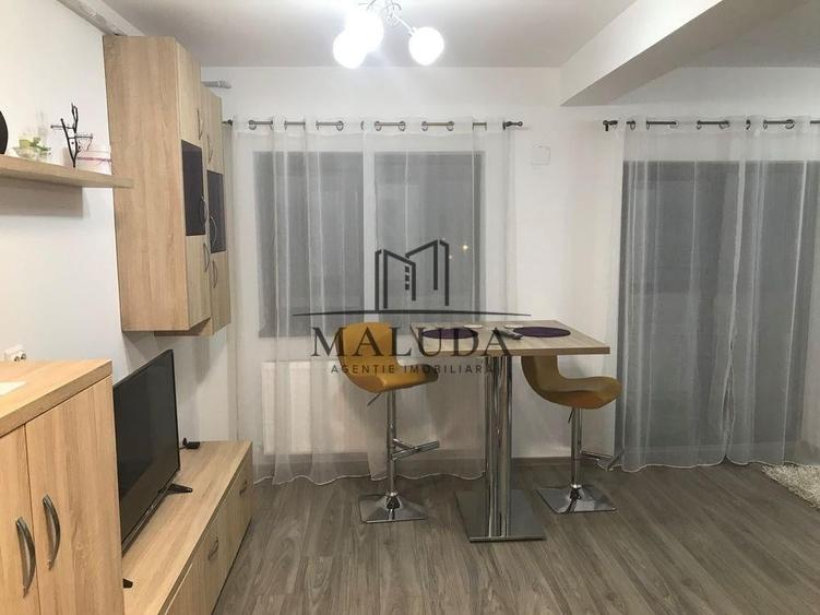 Garsonieră decomandată, mobilată în Trivale