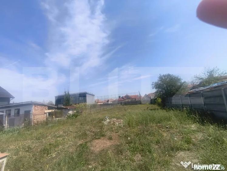 Casă cu 2 camere cu Teren 998 Mp în Central