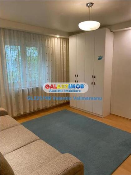Apartament cu 2 camere semidecomandat, mobilat în Berceni — fotografia 1