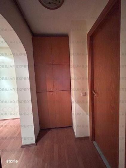 Apartament cu 2 camere în Văcăresti