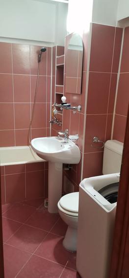 Apartament cu 2 camere decomandat în Centrul Civic