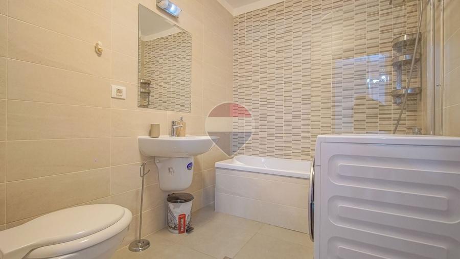 Apartament cu 2 camere semidecomandat, mobilat în Tractorul