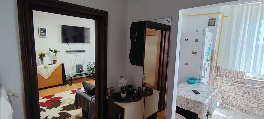 Apartament 2 camere bloc cu lift nou - 1