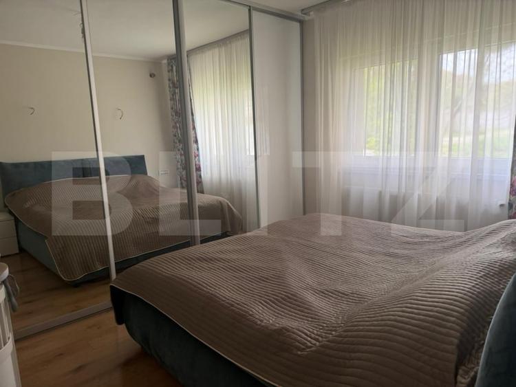 Apartament cu 3 camere decomandat, mobilat în Semicentral