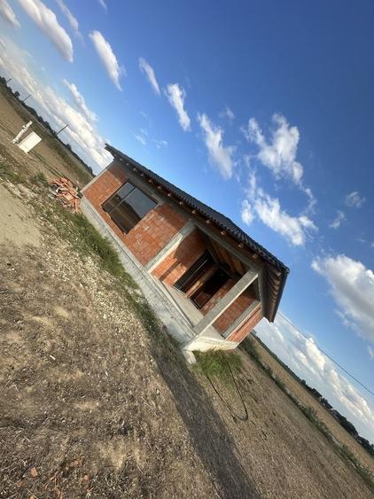 Casă cu 2 camere în Tărian