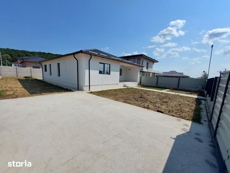 Casă cu 4 camere cu Teren 440 Mp în Central