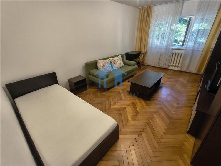 Apartament cu 2 camere decomandat în Zorilor